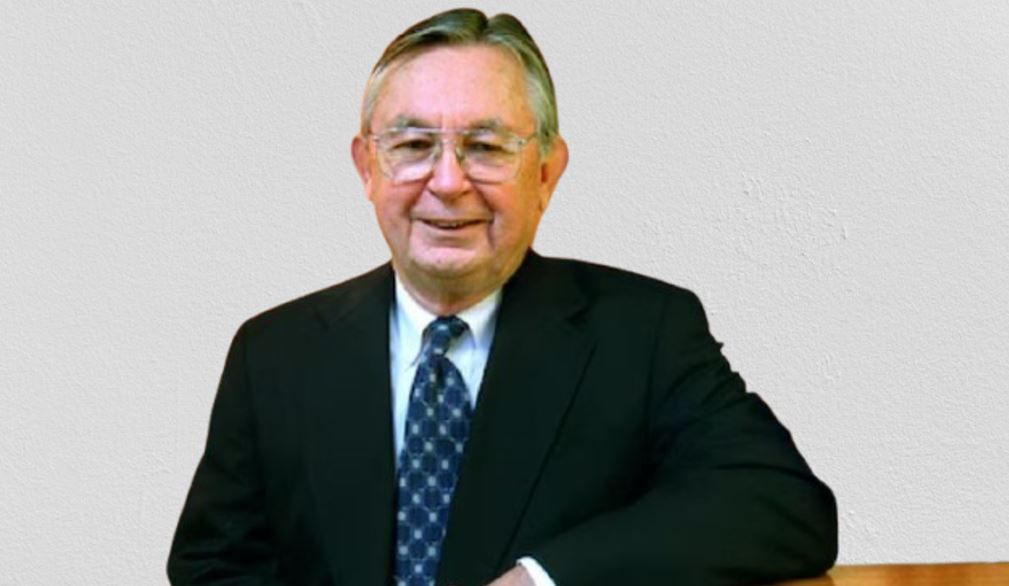 Larry Dolan